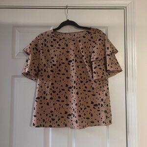 Stylish Women's Ruffle Sleeve Top - Black and Tan